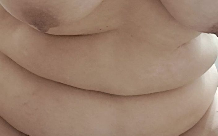 Mommy big hairy pussy: Po sexu močím