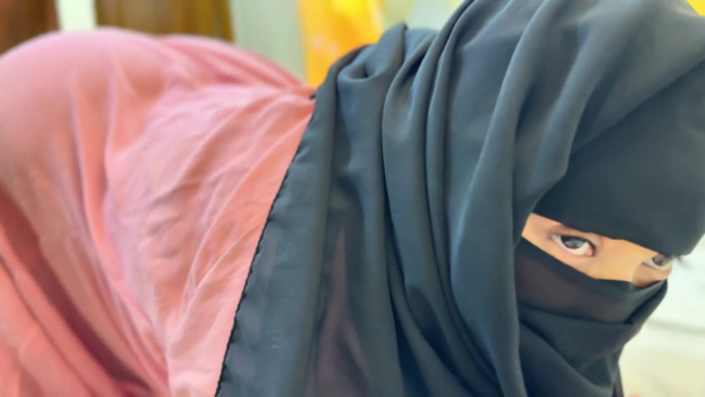 Aria Mia: I'm Alone 18 Year Old Teen Hijab &amp; Niqab Hot Girl I...