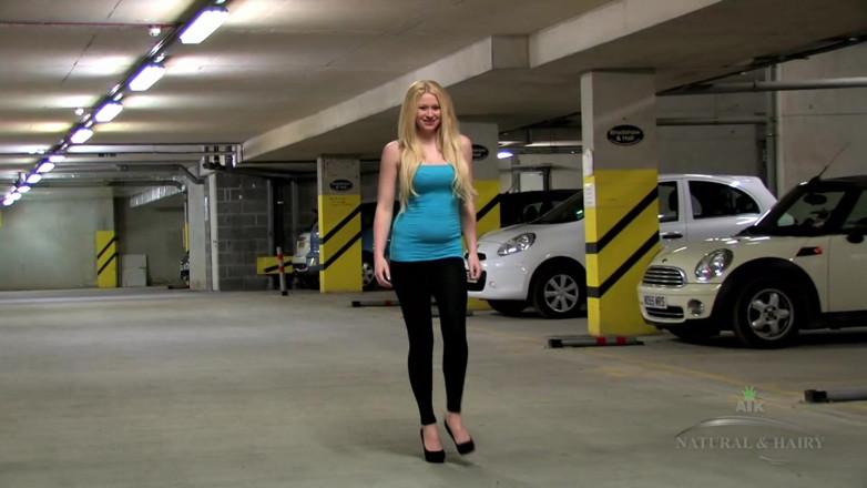 ATK Fans (Hairy): Entrevistando a la nena Tegan con sus grandes tetas