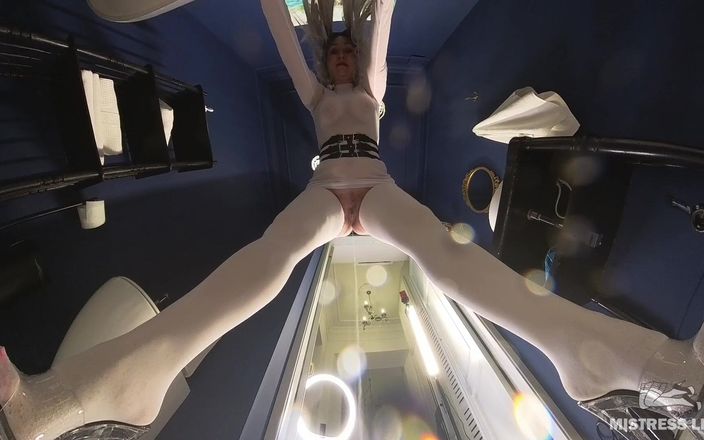 Mistress Legs: Ты стала туалетом для госпожи в белых чулках и на высоких каблуках