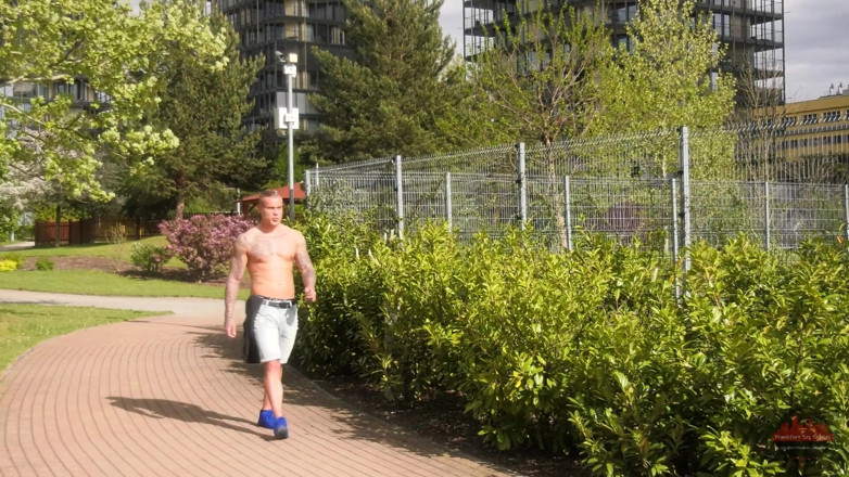 Frankfurt Sex Stories: Beefed up