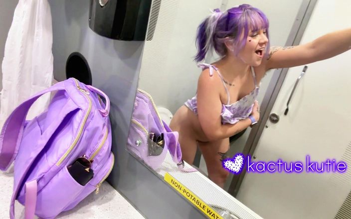 Kactus kutie: Pittsburgh potty'de terli çiş