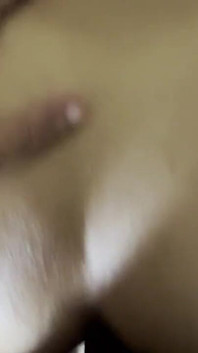 Fată asiatică coreeană futută tare în cur și a avut orgasm de la futai în cur