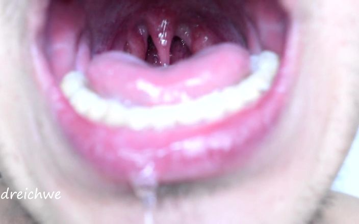Dreichwe: Tongue Fetish