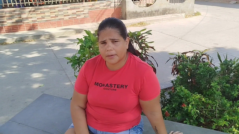 Adribella69: Aku bertemu seorang gadis gemuk dan mengundangnya ke rumahku untuk...