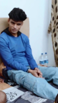 Indische pornoster Suhna eerste gangbang video volledige hardcore anale seks