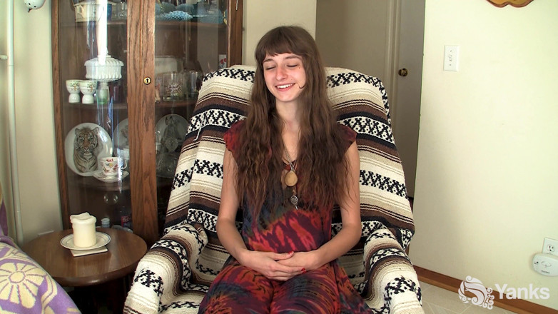 Yanks: Willow Lagi Asik Nikmatin Memeknya Yang Semok - Video Remaster Versi 4K...