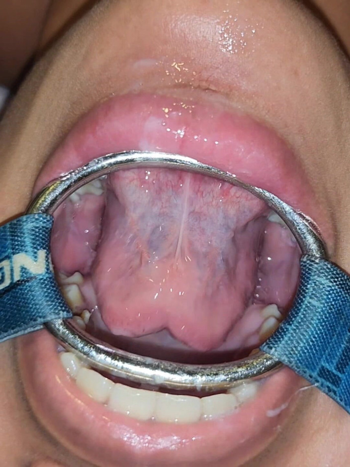 Pietro Montoya: Strčí si to do kundičky a pak rovnou do pusy...