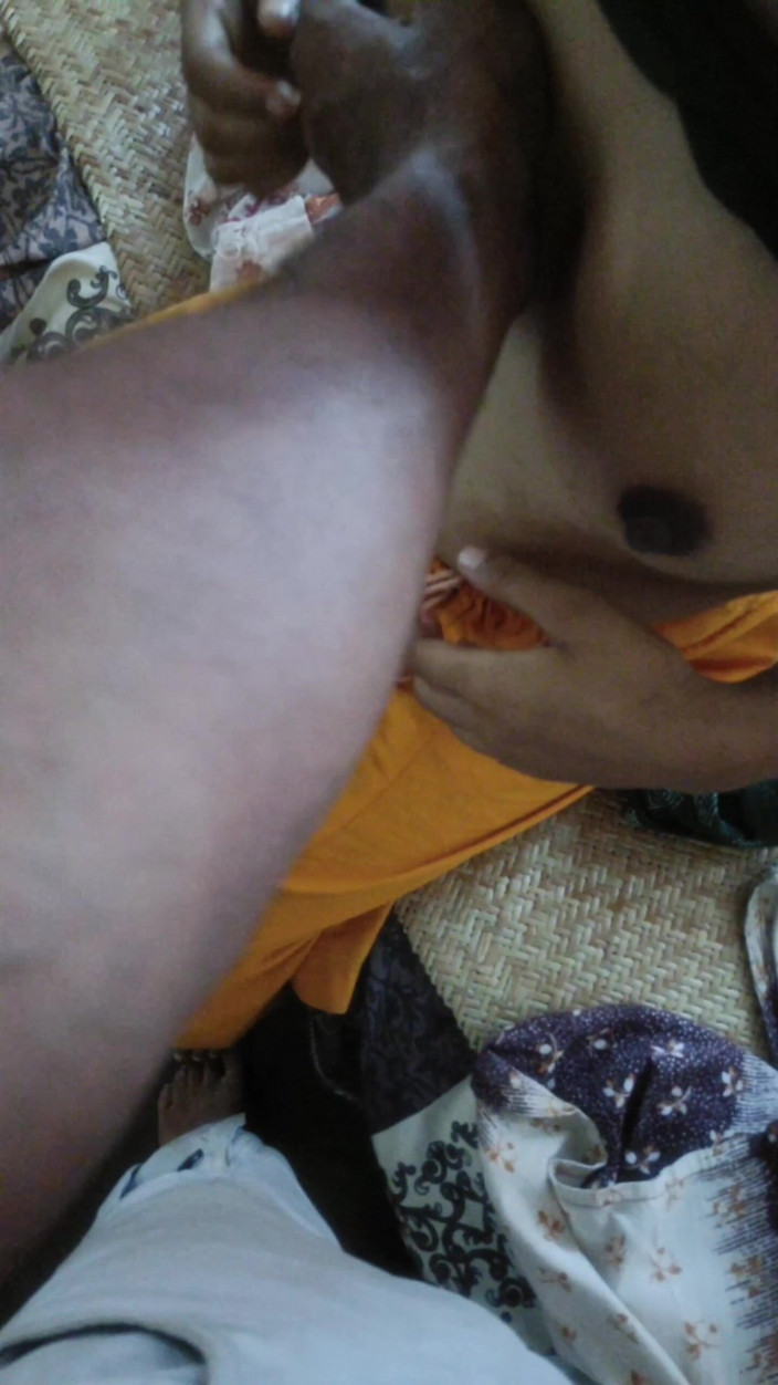 remotask7057: Seorang gadis suka video seks yang keras