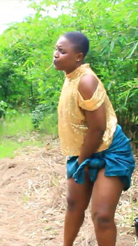 Gaya hidup ngentot di luar ruangan di Afrika. Video ini untuk cewek kulit putih yang pengen tau lebih banyak tentang gaya hidup seks orang Afrika