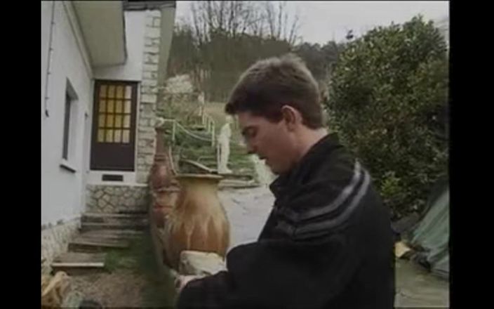 Bisco Birchwood Productions: Le maître de la maison et les jeunes salopes !