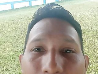 Giarlem slv: Sục cu ngoài trời trên bờ sông