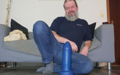 Qualzucht: Zrelaksowana gra dildo w mój dzień wolny