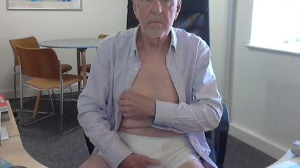 Silver Fox Sex: Éjaculation mature