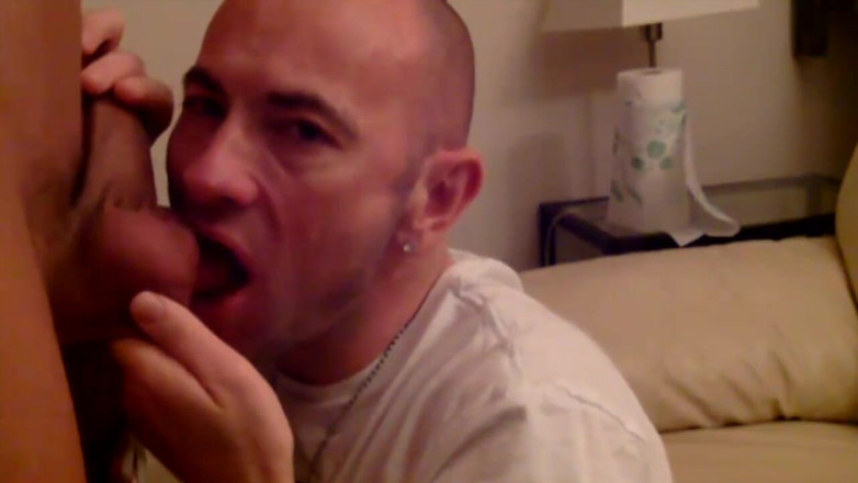 Sex with companion boy: Fcuked in th e sofa by sexy esocrt dominant