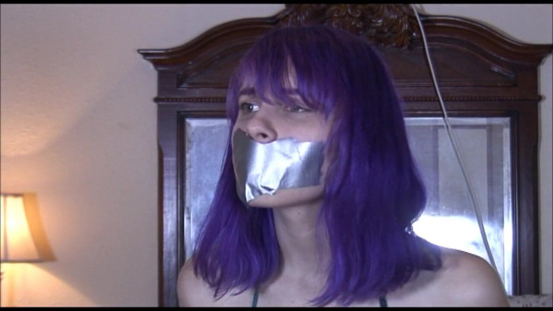 Selfgags classic: Gagged for the first time!