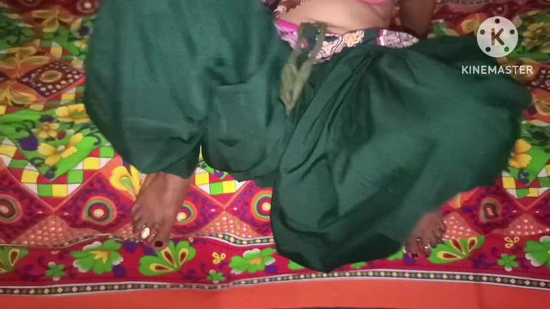 Savita5343: Dorps-Desi-tante werd heel liefdevol geneukt door haar buurman (volledig Hindi Oudio)