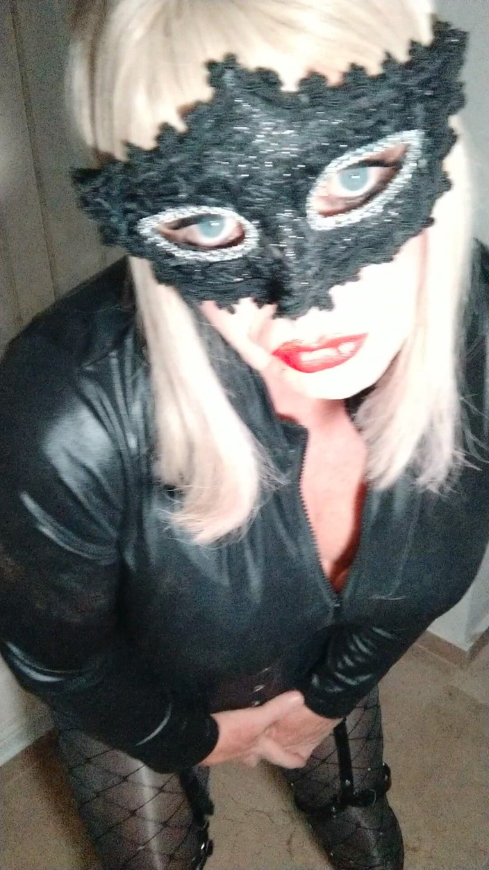 Little miss browne ts: Emmas Catsuit Crossdress