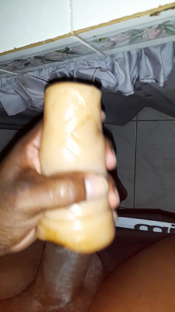 Islandvibes69: Jerking off S11 E5