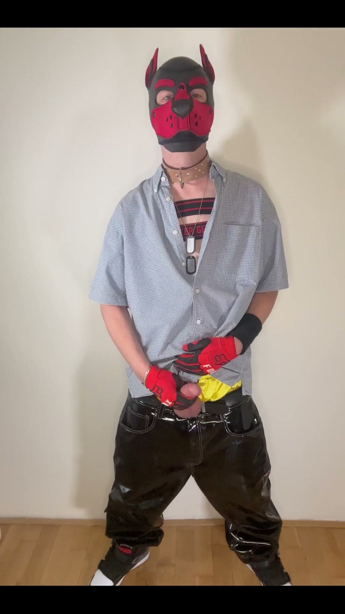 AndreDox: Horny Sagger Boy!