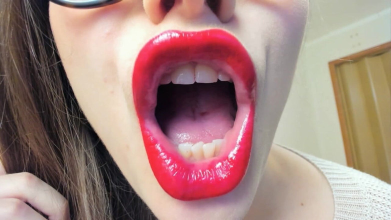 Rarible Diamond: Hot Red Kiss