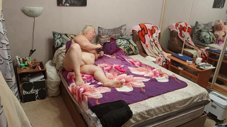 Zona901: Sousedka ukázala všechny její kouzlo Velká chlupatá kundička zadek a...