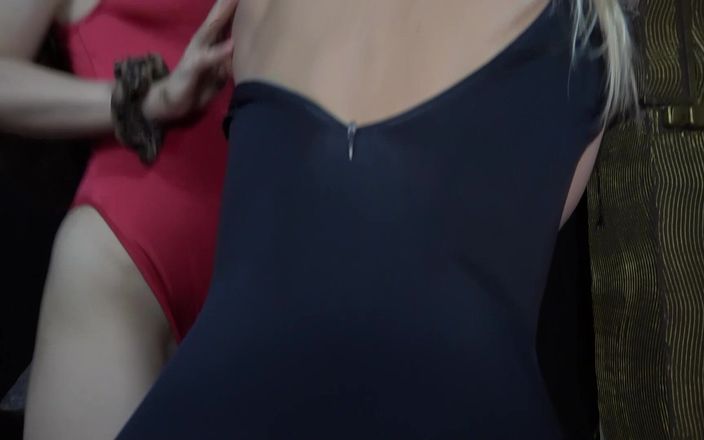 NM fetish femdom videos by Princess Nikki Cruel: Лесбиянки Niki и Medea трахаются в подземелье