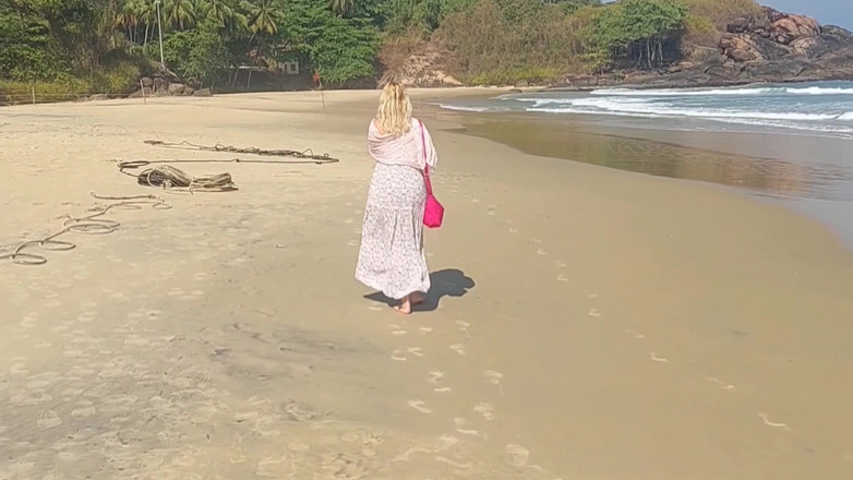 Selena701: Amadora loira madura esposa faz sexo depois de caminhar