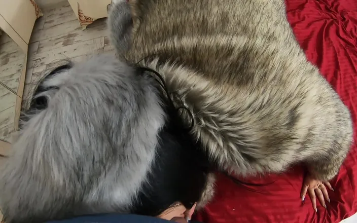 MilfyCalla: Milfycalla- Masturbating While Wearing Fur Coat and Shiny High Heels 205