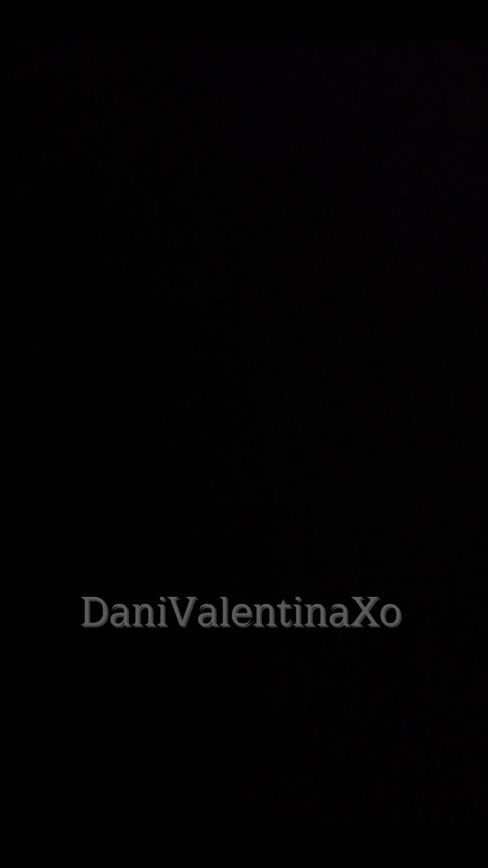 Dani Valentina: Âm thanh: Story Time - Thời gian tôi gặp người thích...