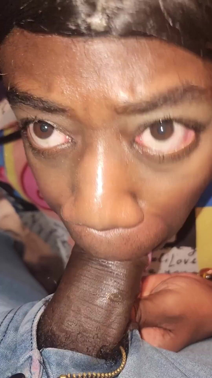 Wondahead21: Lutsch den großen a $$ schwanz justforfans - wondahead21