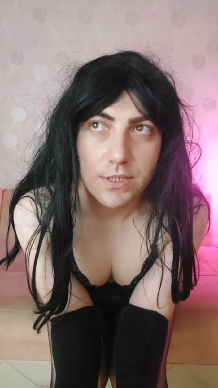 Kitty_Cross: Gothic Model Pretty Feminine Boy With Sexy Scarf