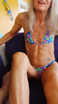 Aksi joi tante lei si nenek seksi lei