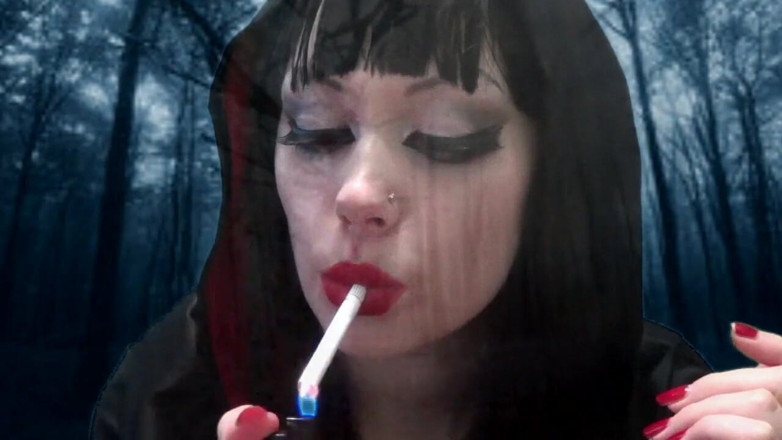 Goddess Misha Goldy: Une maîtresse vampire va t’byer et te transformer en esclave