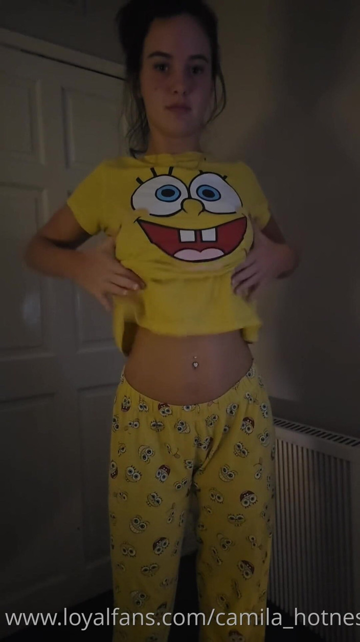 Teen Sophie: Strippa från min spongebob pjs