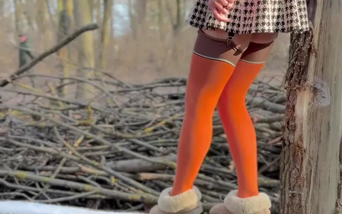 Sonya Pretty: Naked Girl in Forest