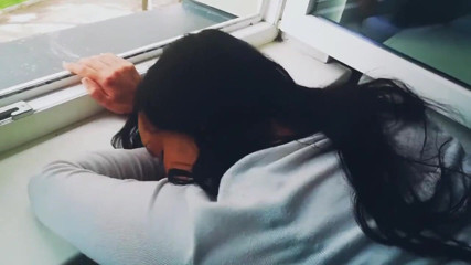 Millanax Fortnite Girl: Sexy studentka šuká poblíž okna se spermatem na obličeji