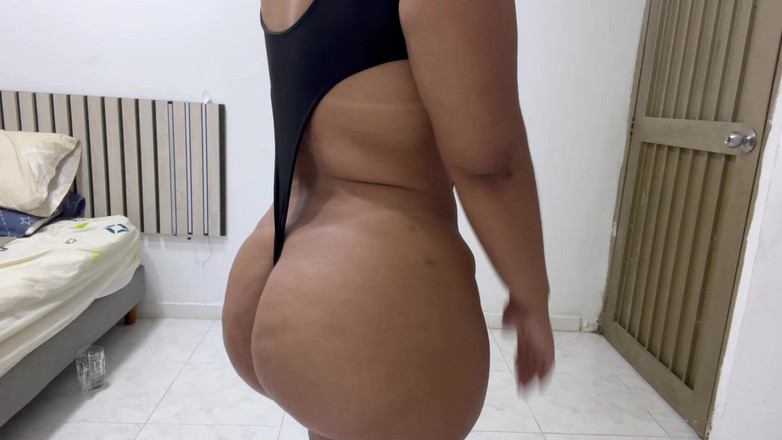 pampammedallo: Vacker Latina flicka
