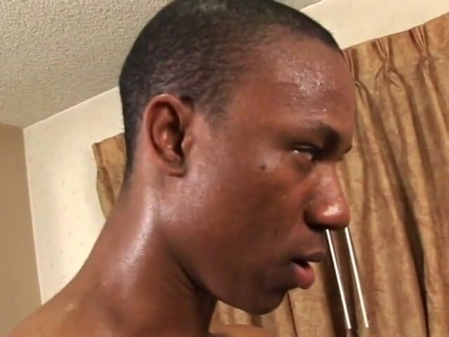 Fuck me Hard: Black dude bangs his black girlfriend on couch