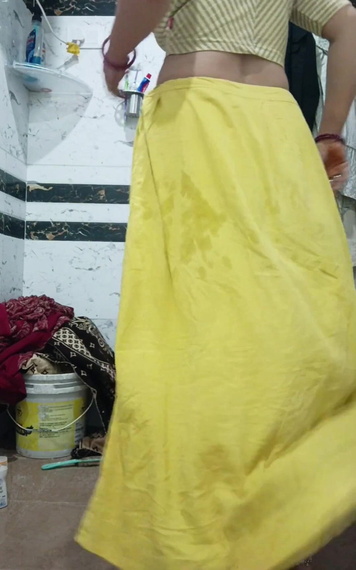 Priyahot77: Priya bhabi mostra il suo nuovo corpo