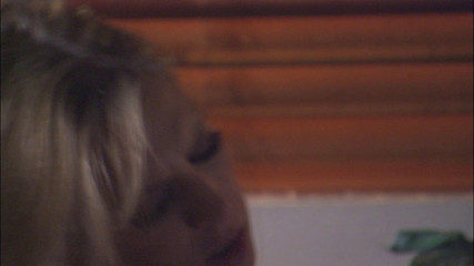 Miami Reality: Блондинка з великими цицьками катається на члені в позі зворотної наїзниці після мінету