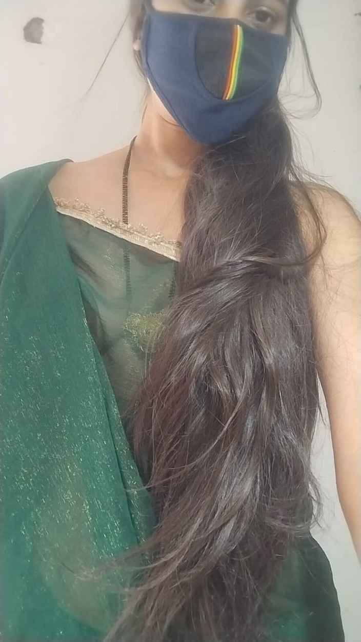 YOURANSU: Desi fru shari strip solo