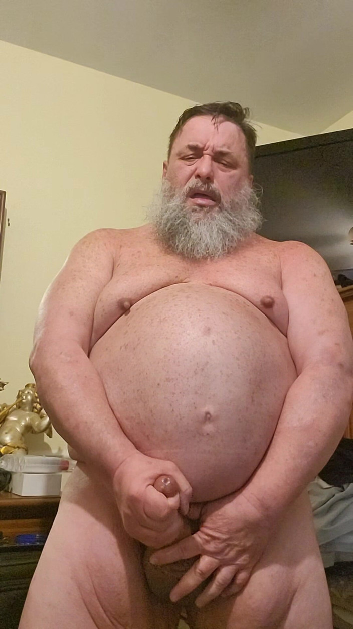 GeneWadexxx: Büyük ayı pazar günü büyük yarağını sikiyor