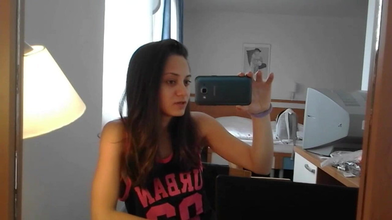 Shrima Malati: Vlog - Preparando-se para uma cena lésbica com Gina Gerson