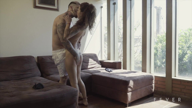 Fever Films: Sexo a três sexy com minhas melhores amigas