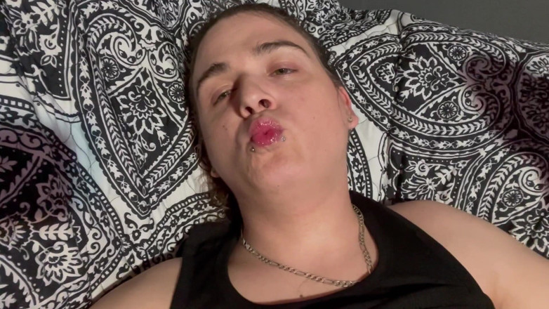 Soloregin: Hot trans wife stretching her asshole with thick butt plug...