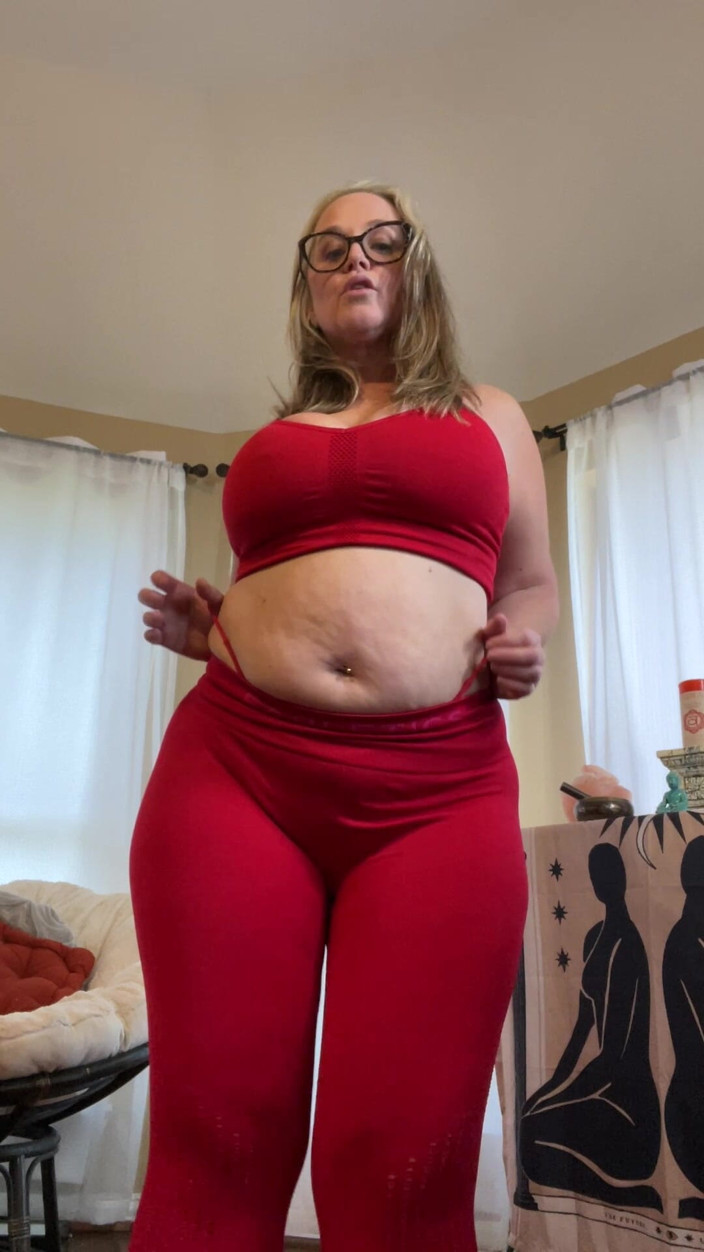 Siren XXX Studios: Tanzen in rotem sport-bh &amp; leggings