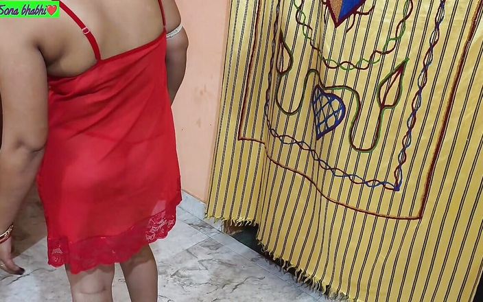 Sona bhabhi: Soția sexy este futută de un bărbat matur