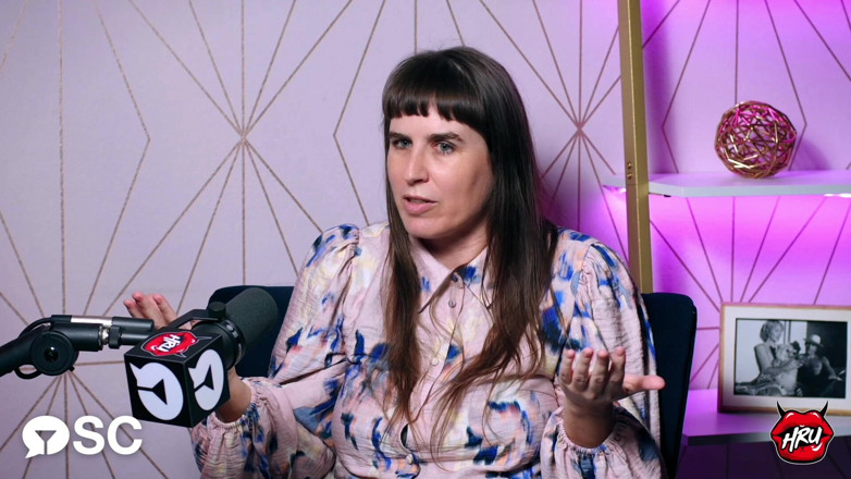 Holly Randall Productions: De la supravietuitoarea cultului sexual la regizor feminist pentru adulți -...