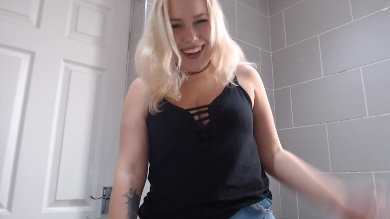 Ripley sweet studio: 오줌을 위해 필사적인